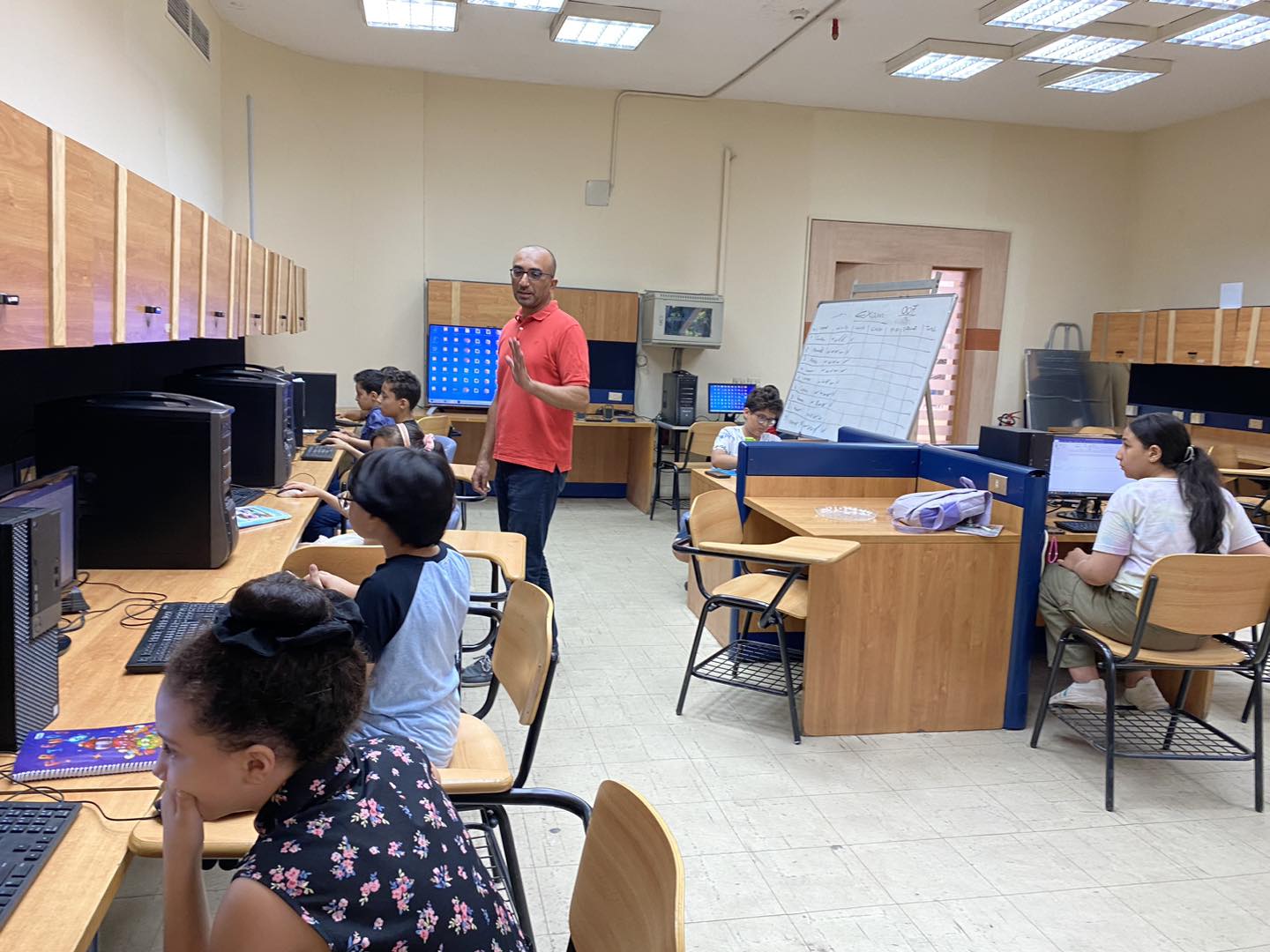 بداية جديدة لدبلومة الكمبيوتر المجمعة للاطفال … مع اتباع الإجراءات الاحترازية المتبعة ..