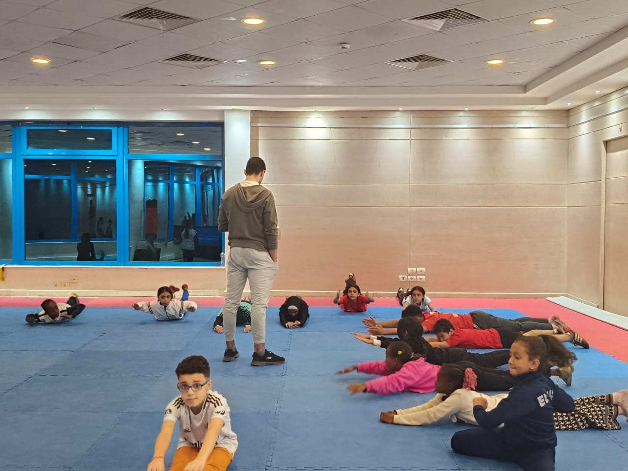 استمرار الدورات الرياضية بـمكتبة المستقبل العامة جانب من دورة ( كنغ فو )